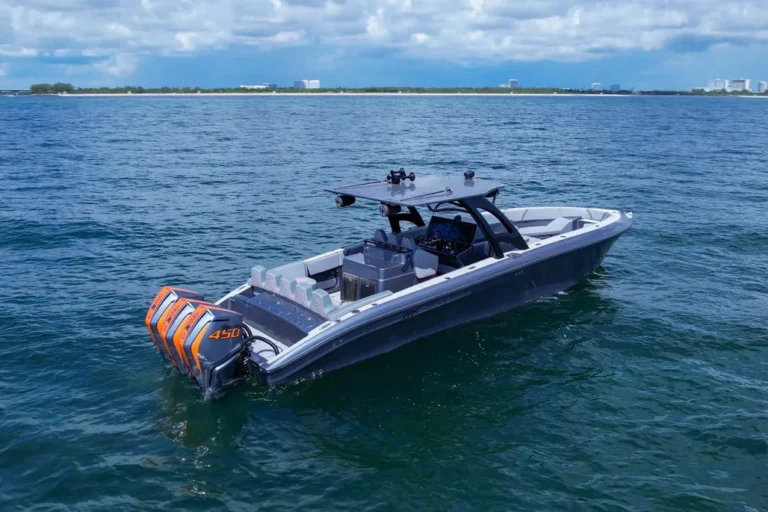 2022-midnight-express-37-open-power-9584586-20241016131821996-1_XLARGE.jpg
