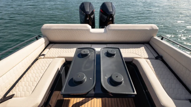 US-Powerboats-Listing-on-YachtWay-17