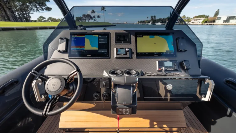 US-Powerboats-Listing-on-YachtWay-9